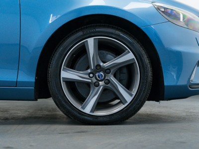 Volvo V40 R Design