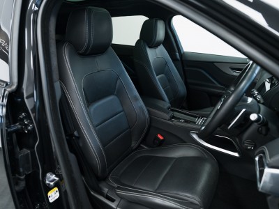 Jaguar F Pace