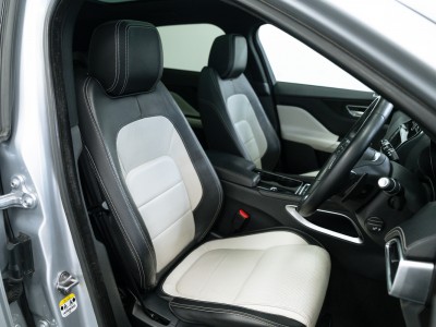 Jaguar F Pace