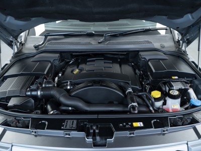 Land Rover Discovery 4