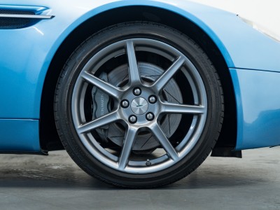 Aston Martin V8 Vantage Roadster