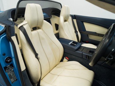 Aston Martin V8 Vantage Roadster