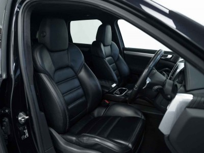 Porsche Cayenne Gts